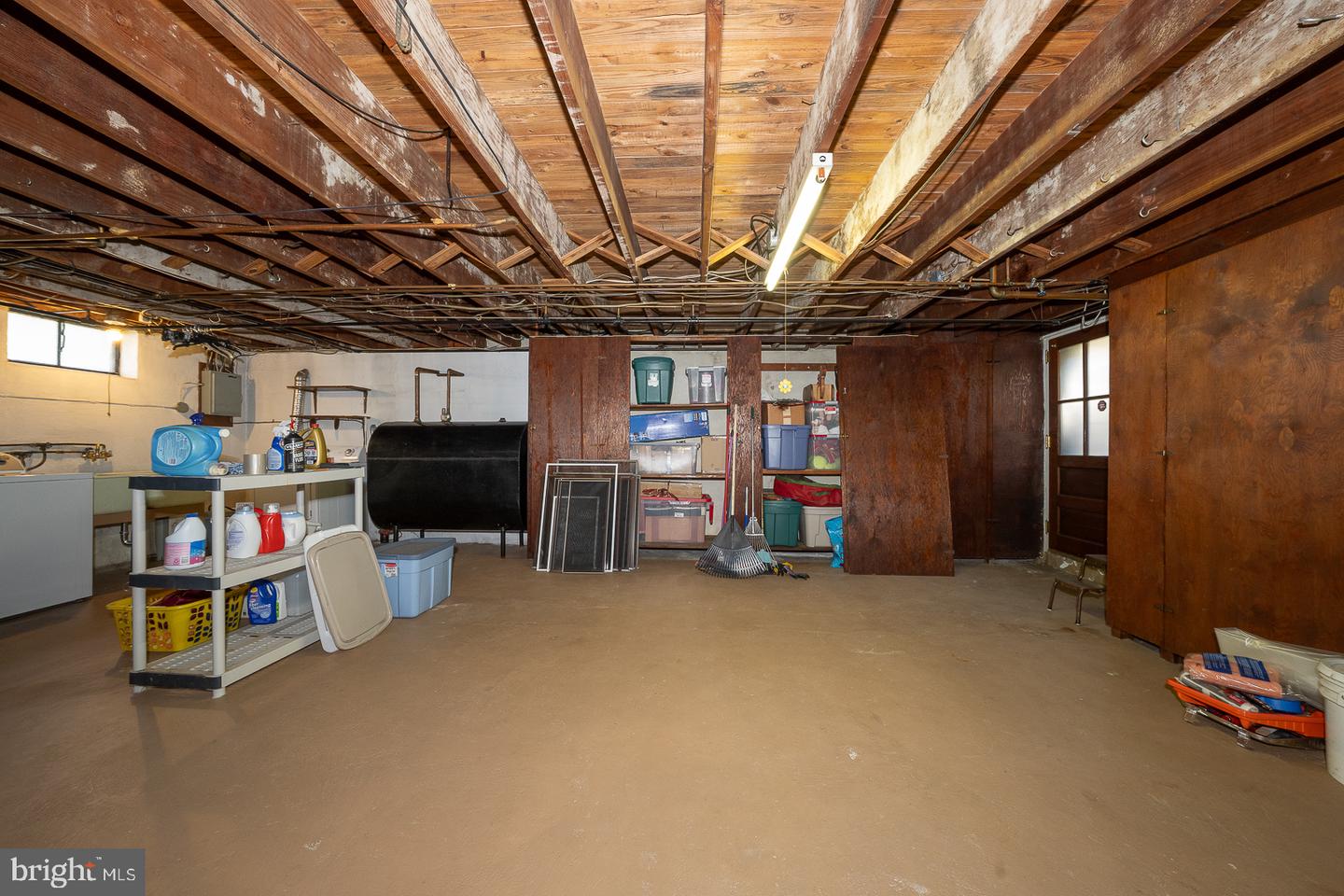 1907 Armstrong Ave Property Photo 32