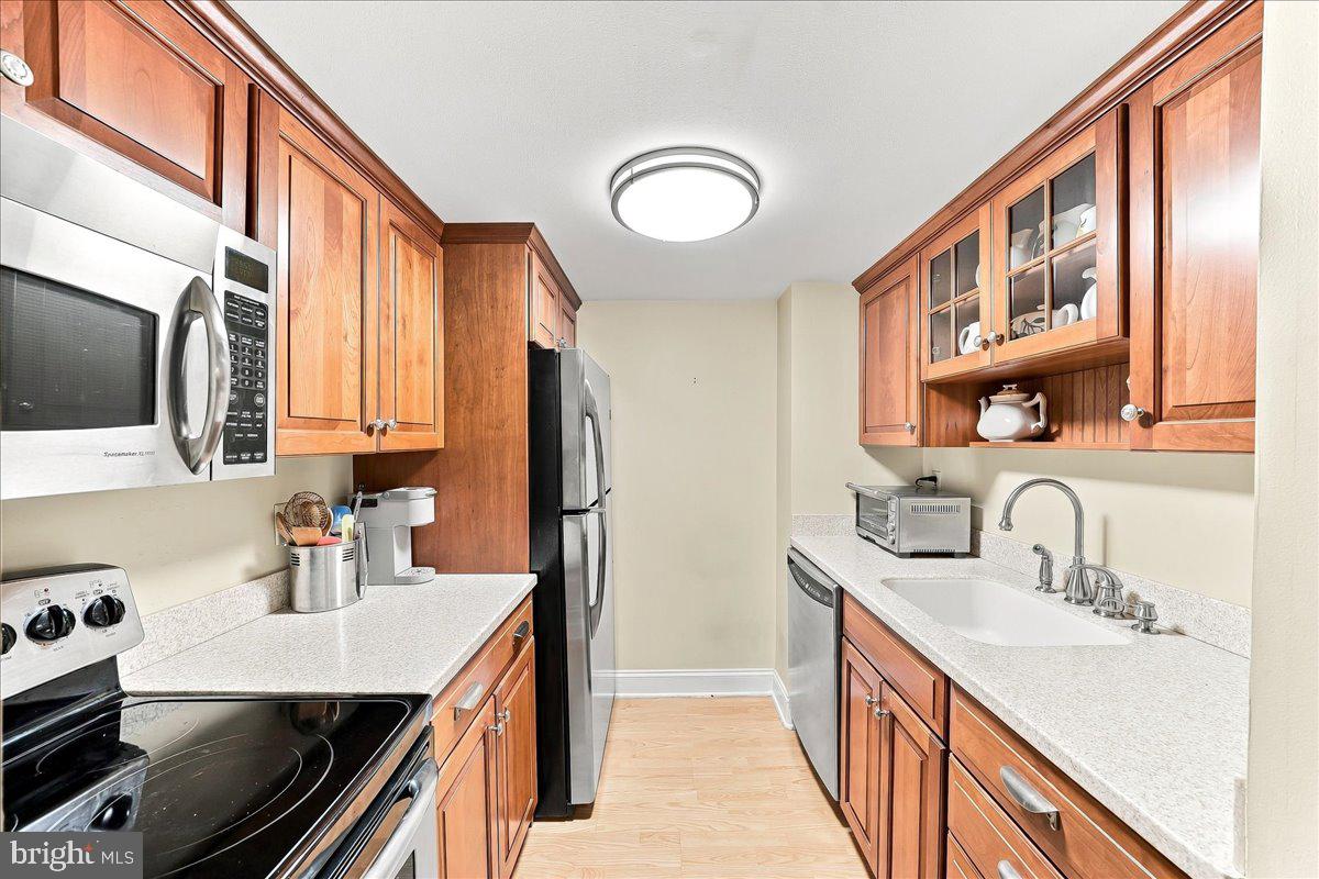 800 Avondale Rd #7a Property Photo 13