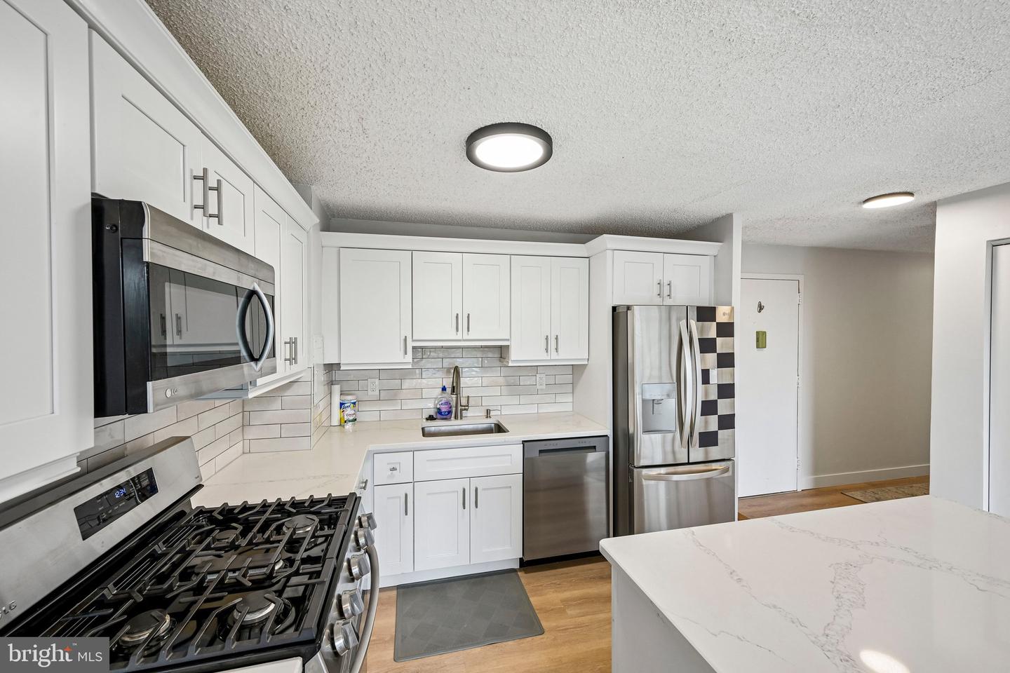 1030 E Lancaster Ave #314 Property Photo 6