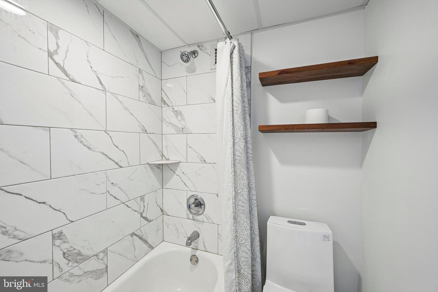 1030 E Lancaster Ave #314 Property Photo 24