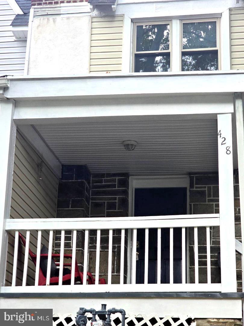 428 Croyden Rd Property Photo 1