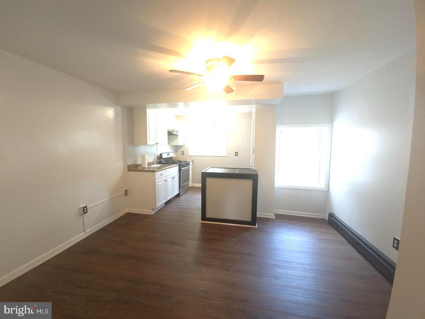 428 Croyden Rd Property Photo 6