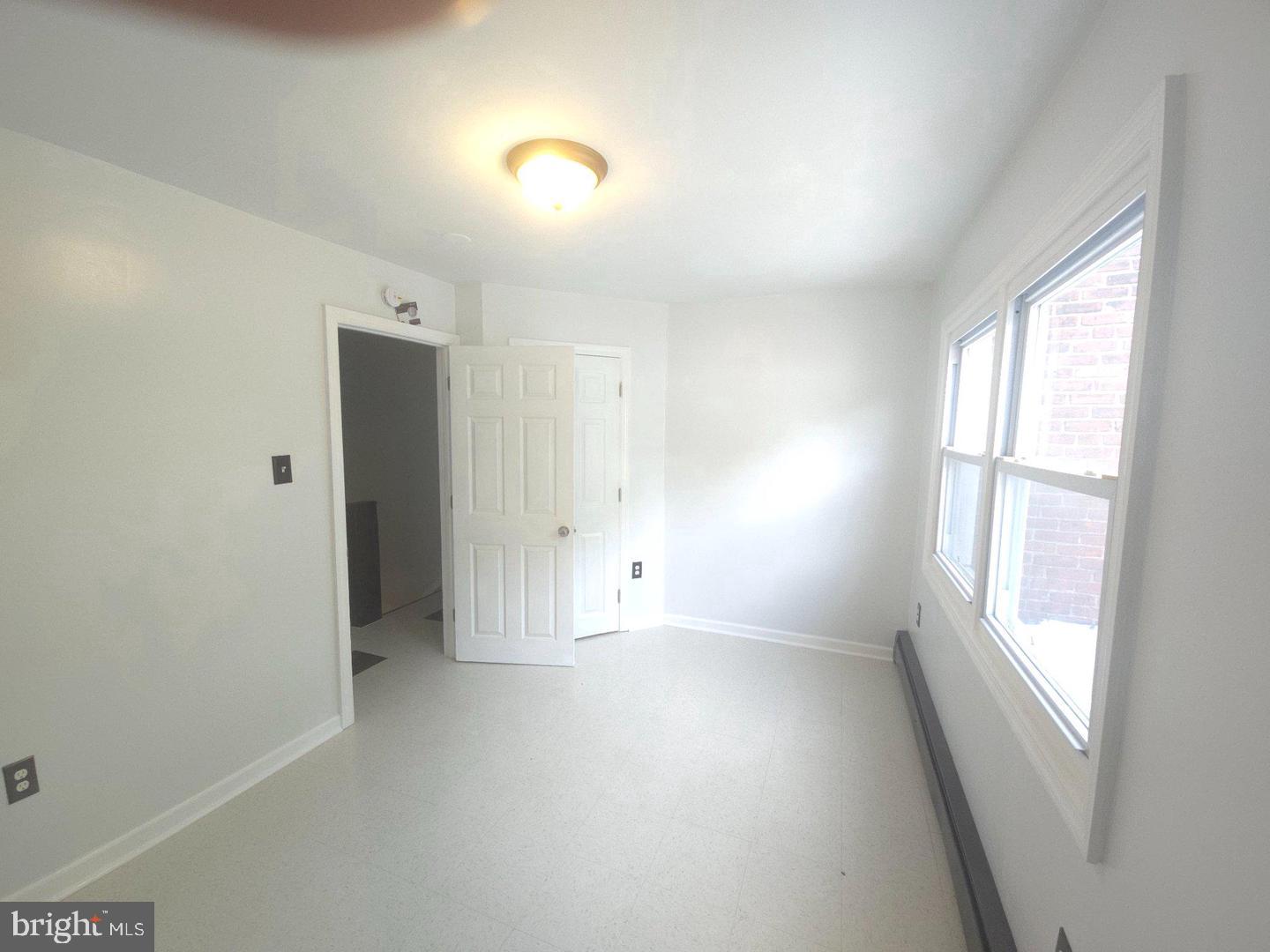 428 Croyden Rd Property Photo 12