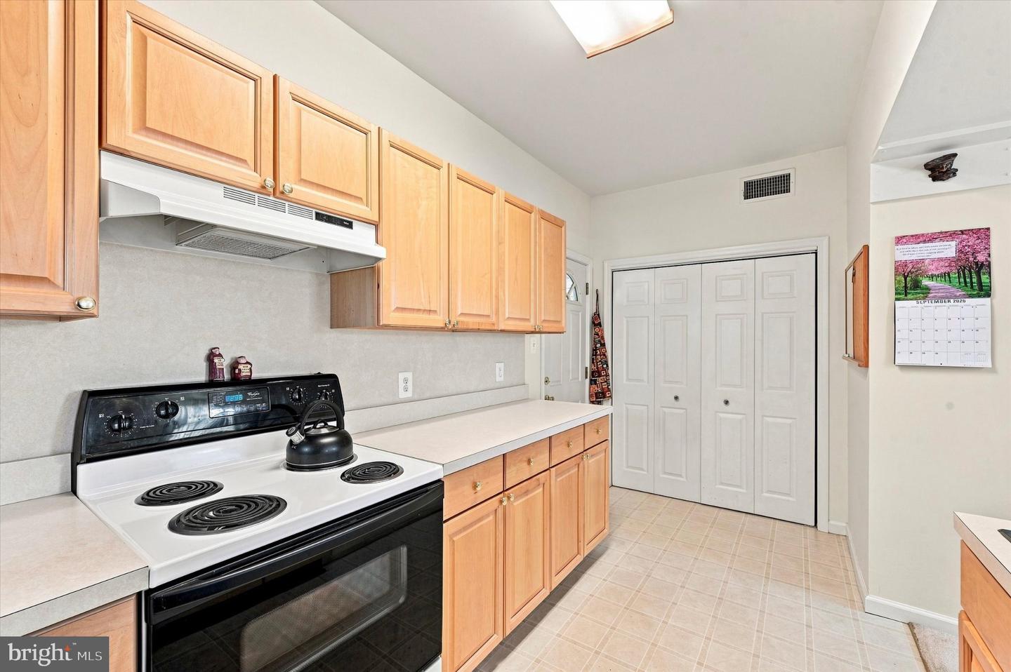 35 E Turnbull Ave Property Photo 8