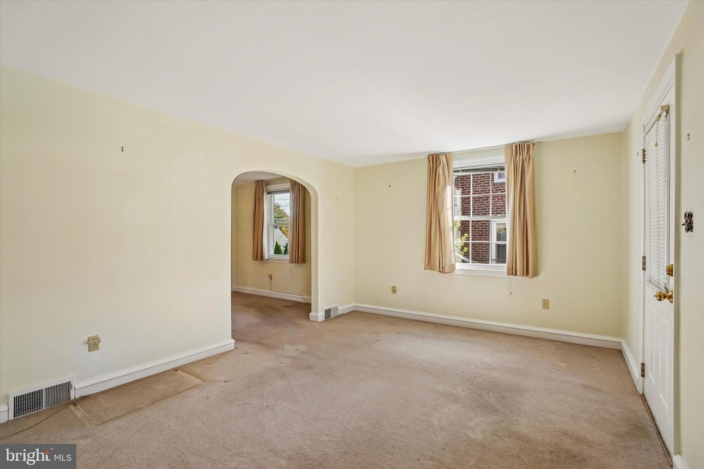 525 Achille Rd Property Photo 3