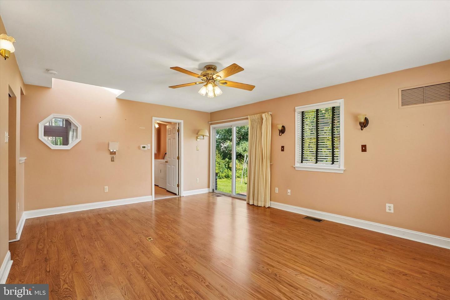 525 Achille Rd Property Photo 10