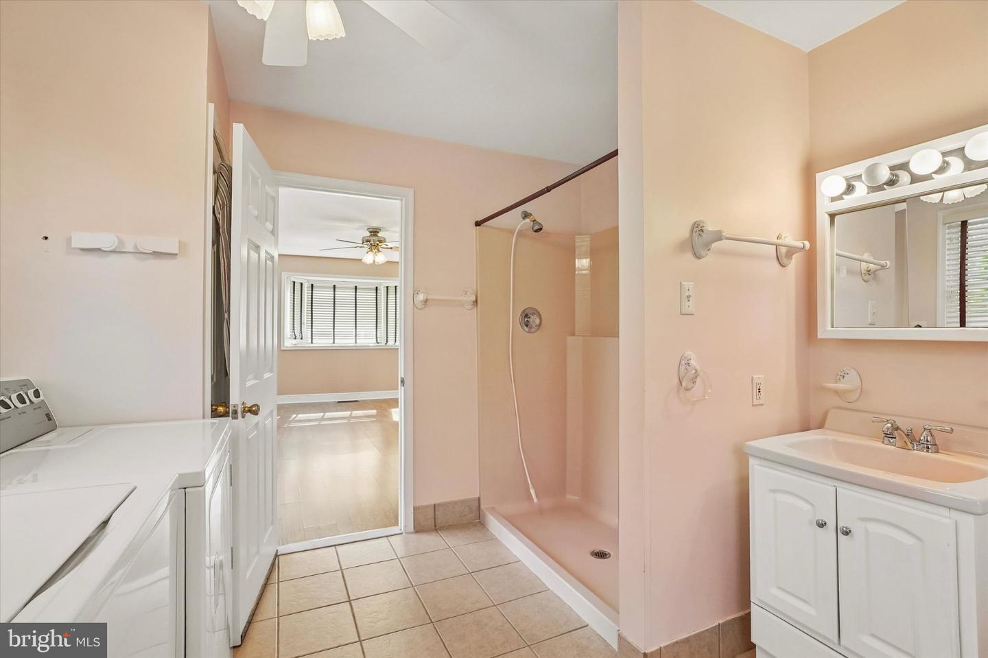 525 Achille Rd Property Photo 13