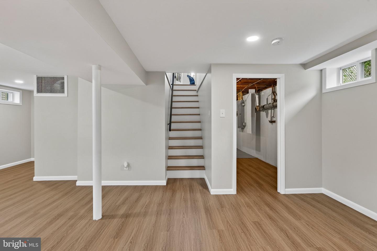 124 2nd Ave Property Photo 25
