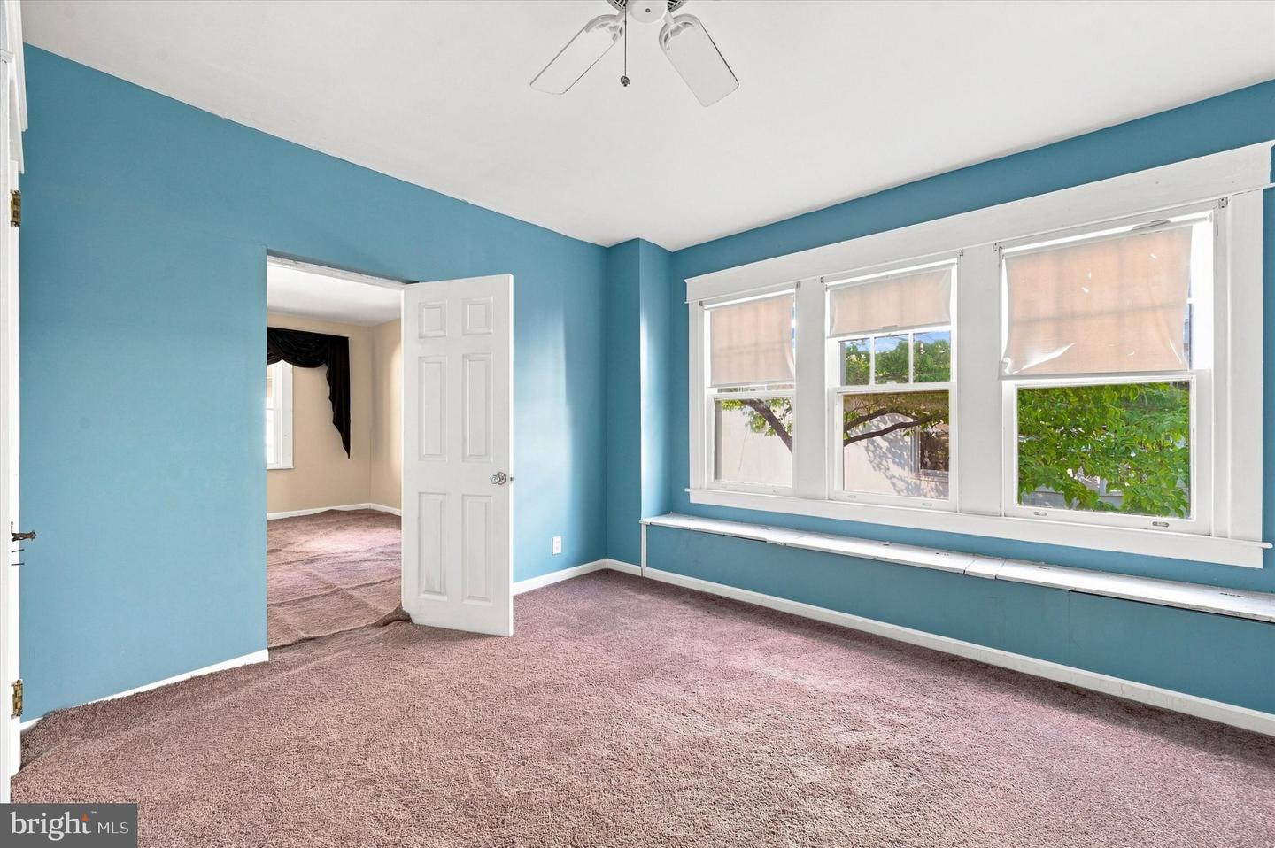 521 10th Property Photo 16