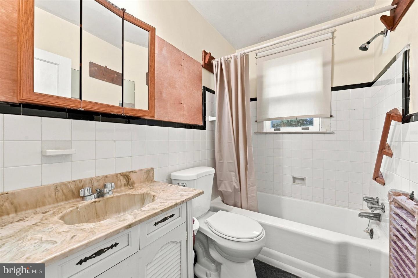521 10th Property Photo 22