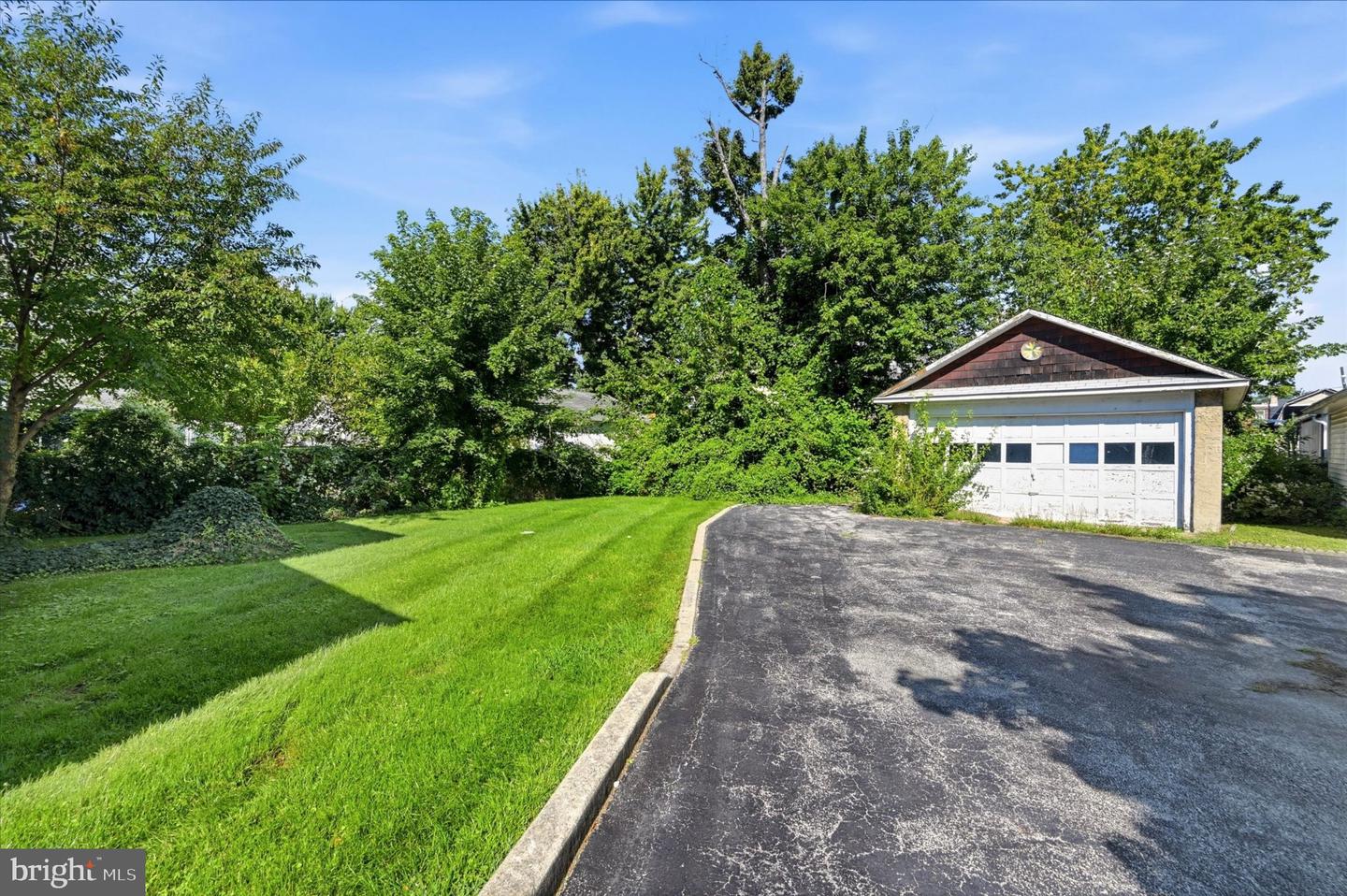 521 10th Property Photo 25