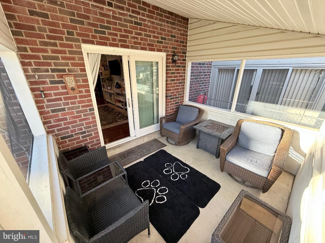 12 E Wyncliffe Ave Property Photo 15