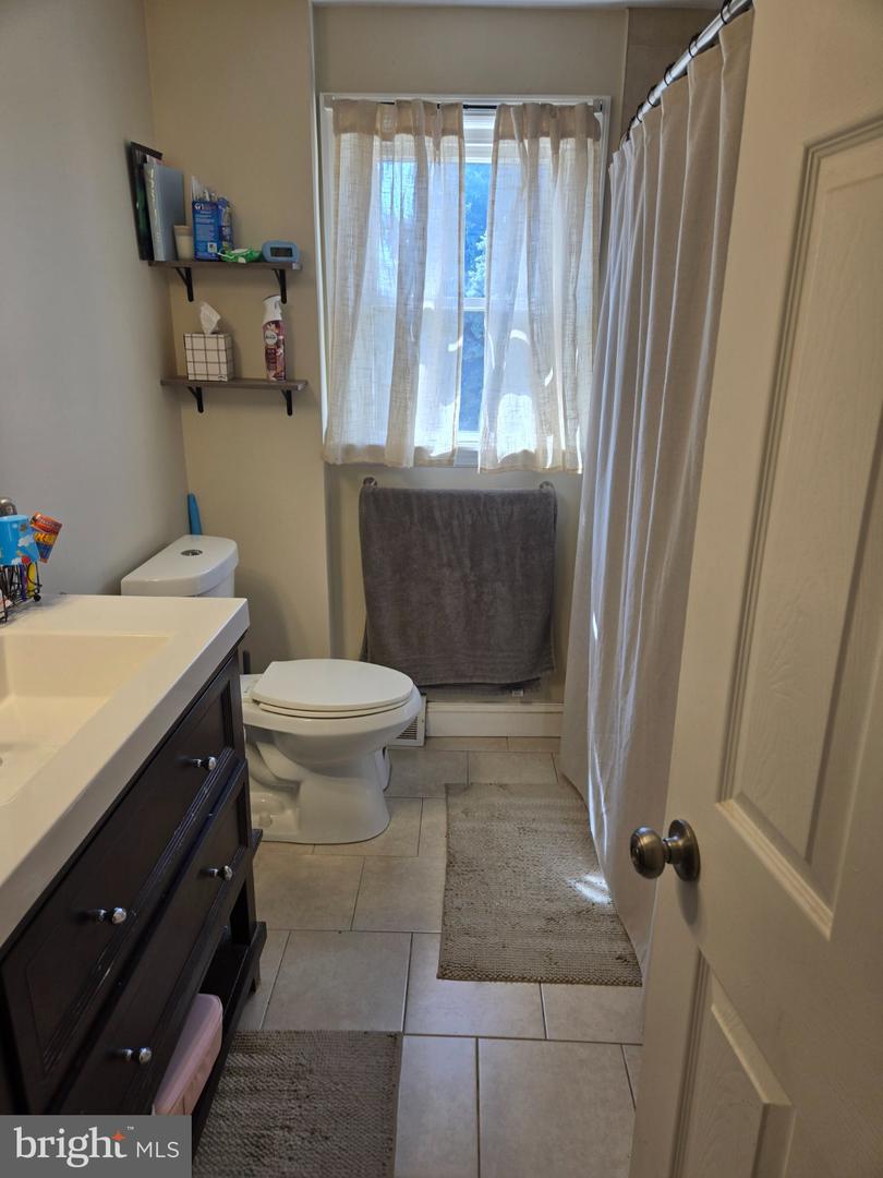 12 E Wyncliffe Ave Property Photo 23