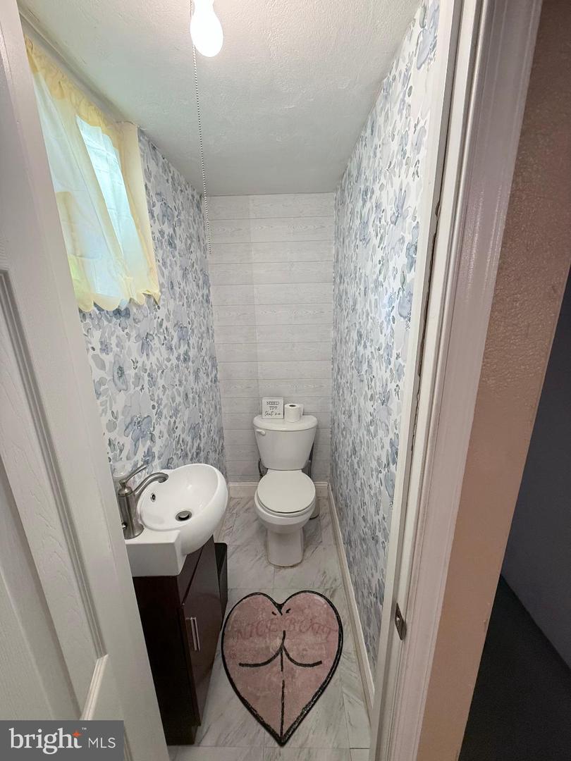 12 E Wyncliffe Ave Property Photo 26