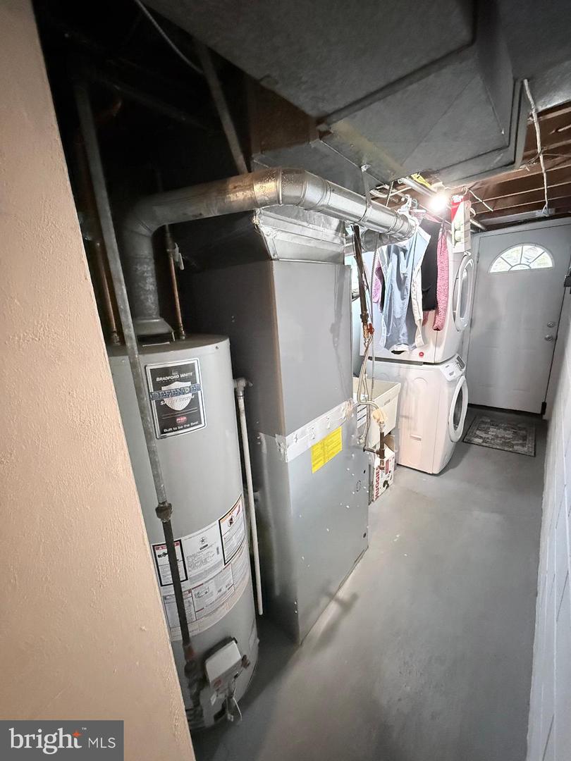 12 E Wyncliffe Ave Property Photo 27