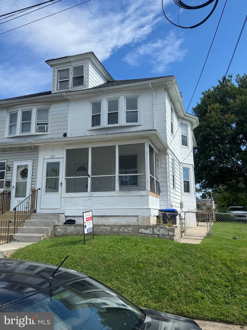 307 TAYLOR AVE Property Photo 1