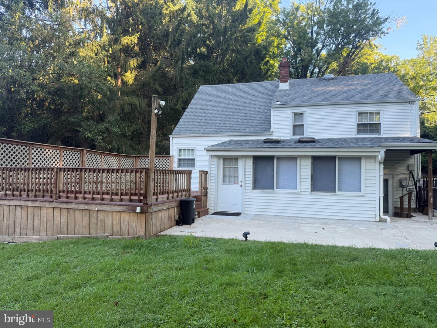 697 Old Marple Rd Property Photo 10