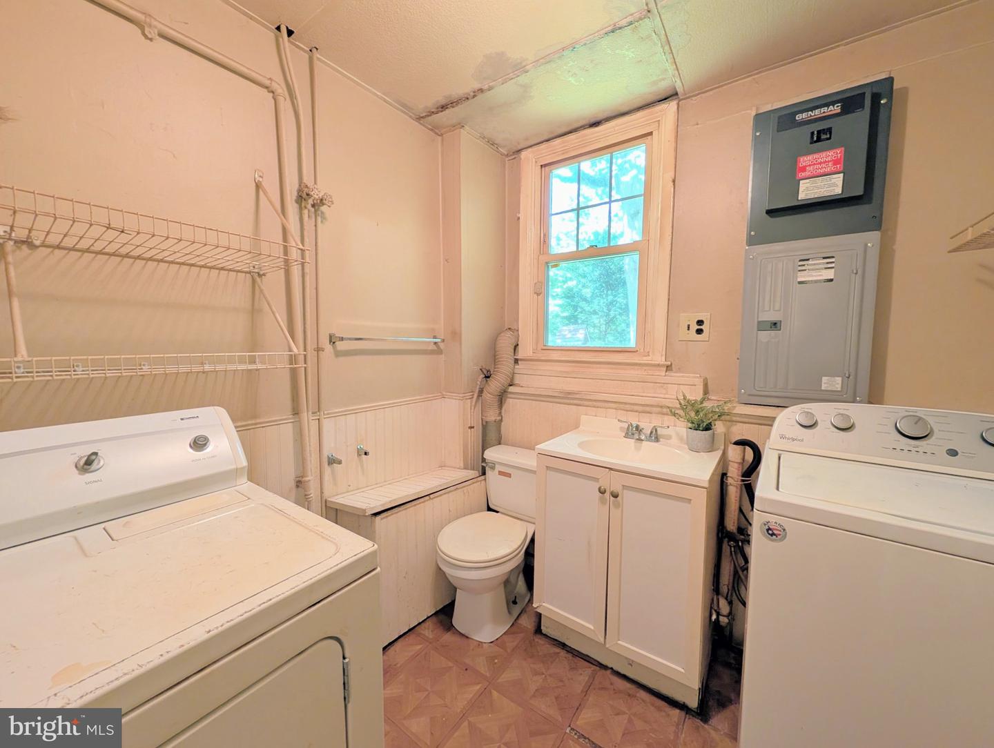 417 Virginia Ln Property Photo 24