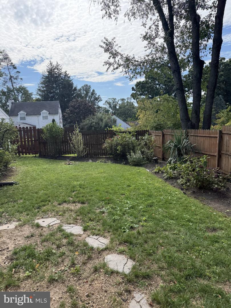 635 Lukens Ave Property Photo 26