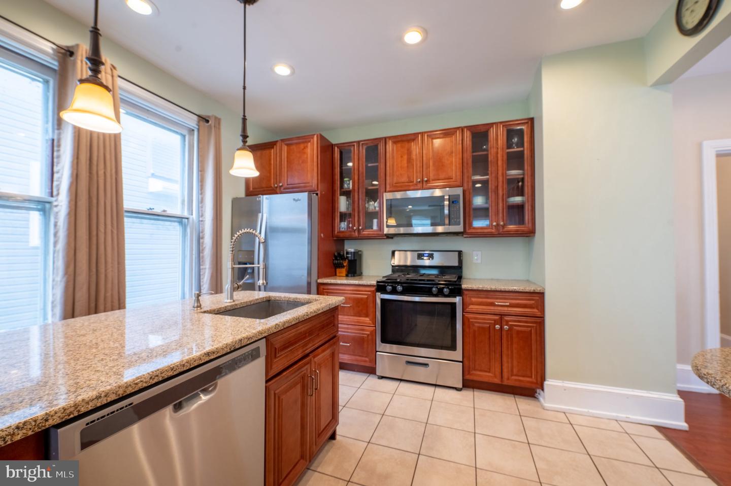 12 Linden Ave Property Photo 13