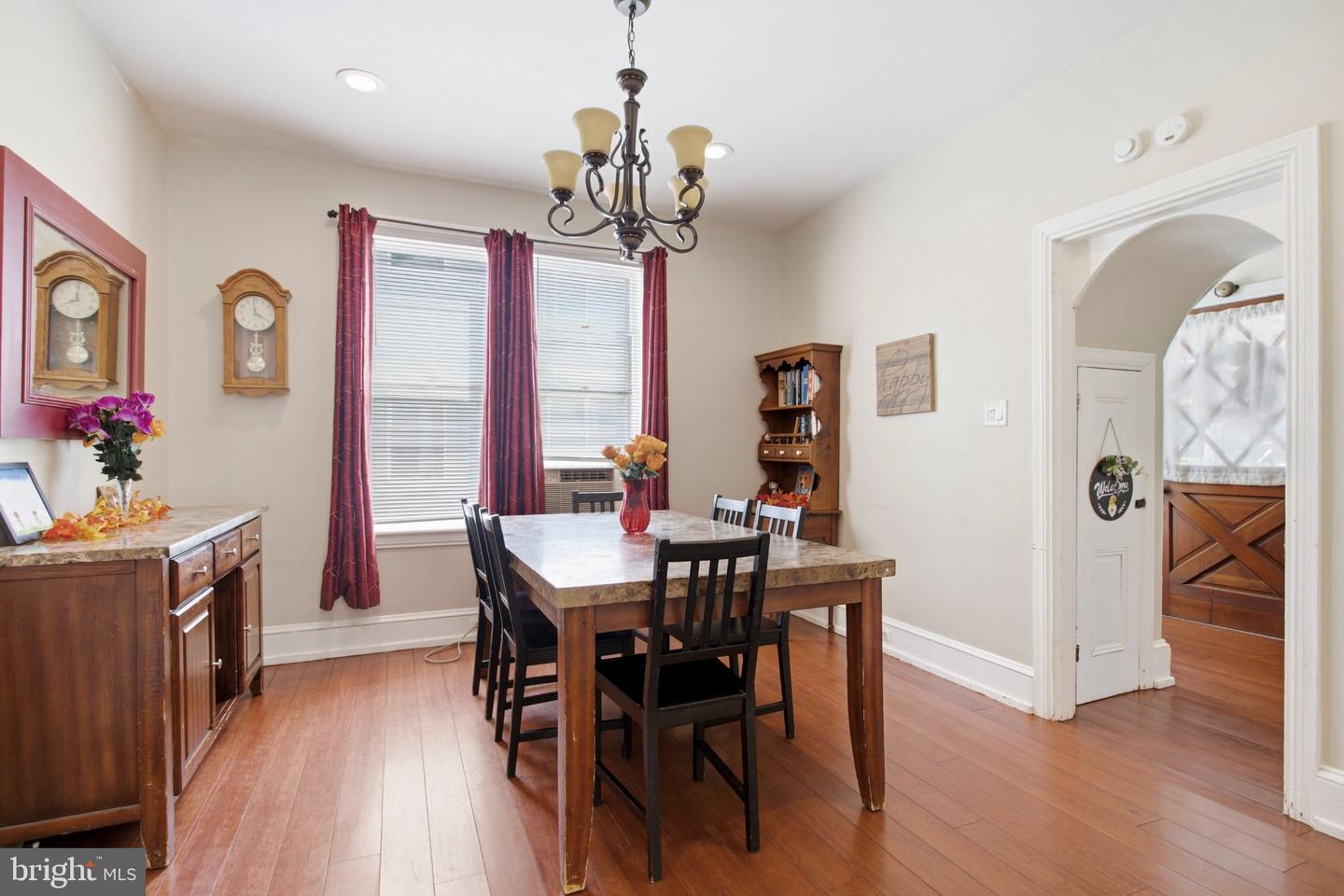 12 Linden Ave Property Photo 14