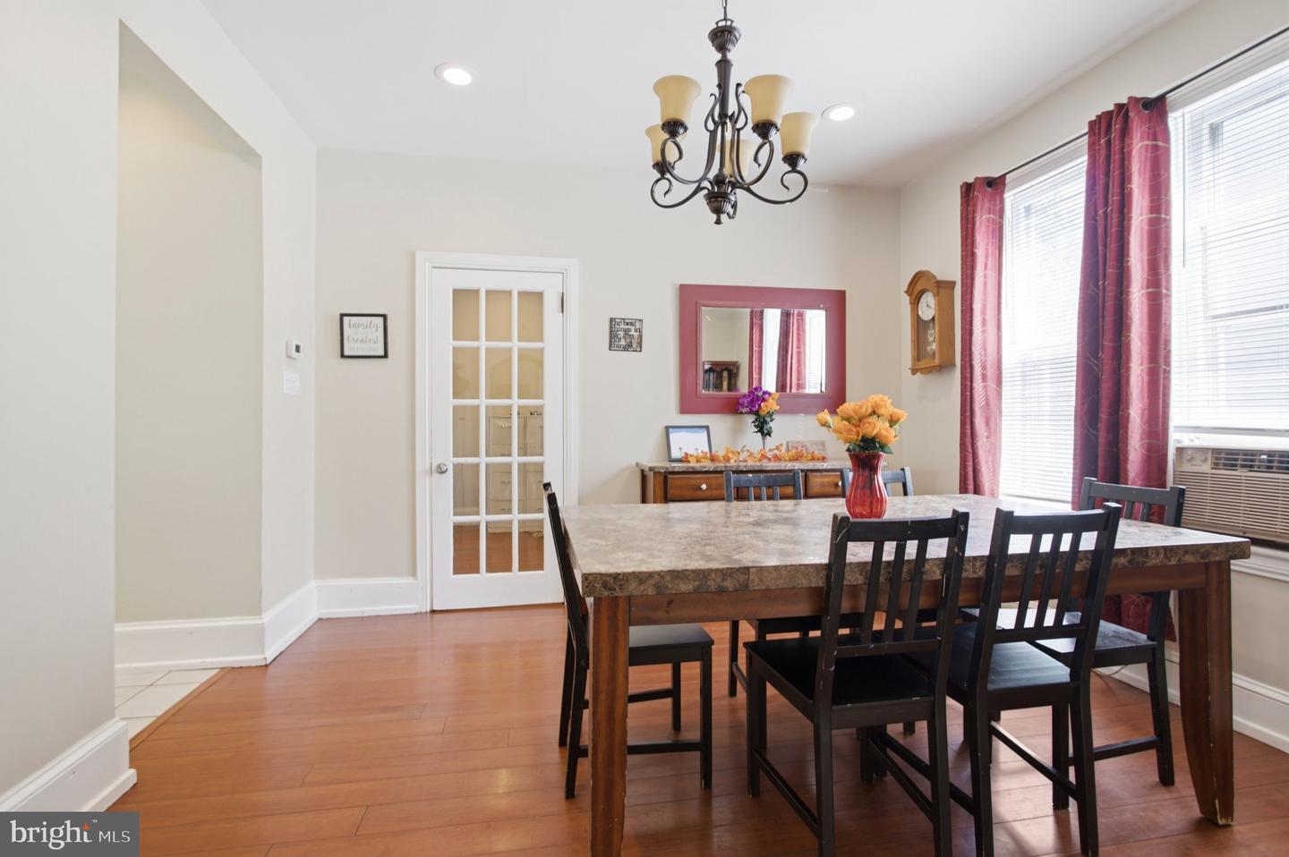 12 Linden Ave Property Photo 16