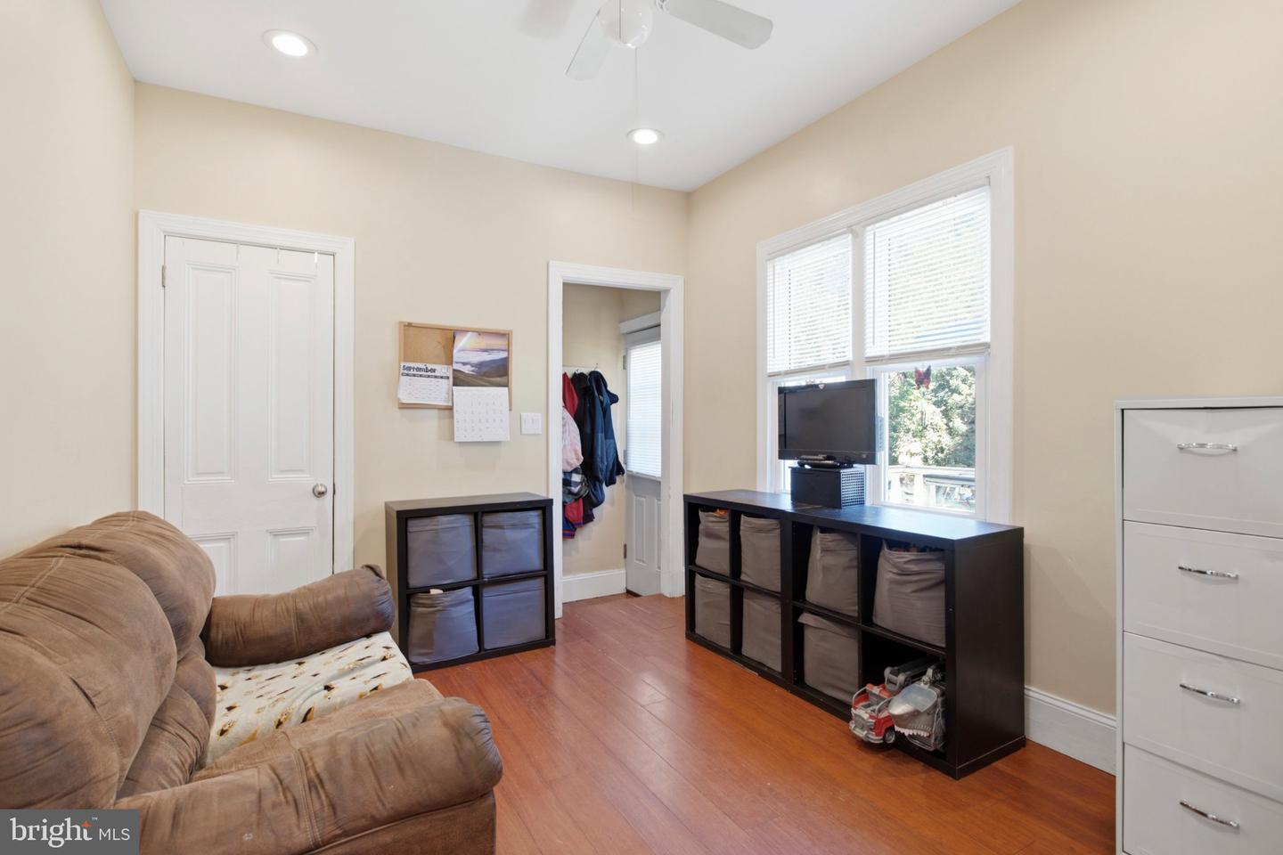 12 Linden Ave Property Photo 17