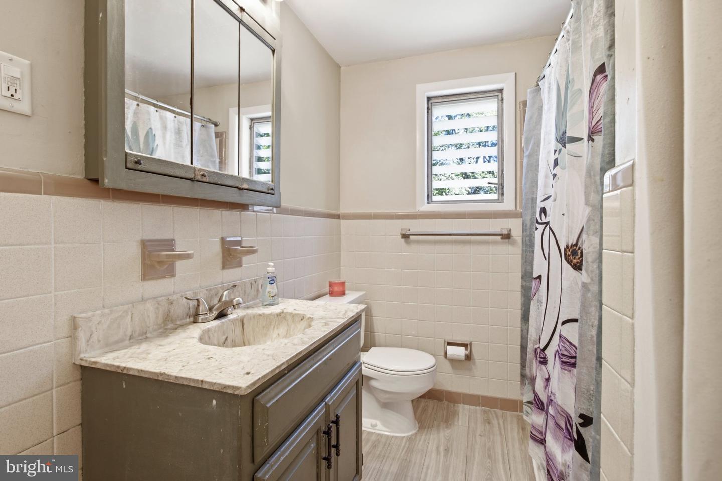12 Linden Ave Property Photo 18