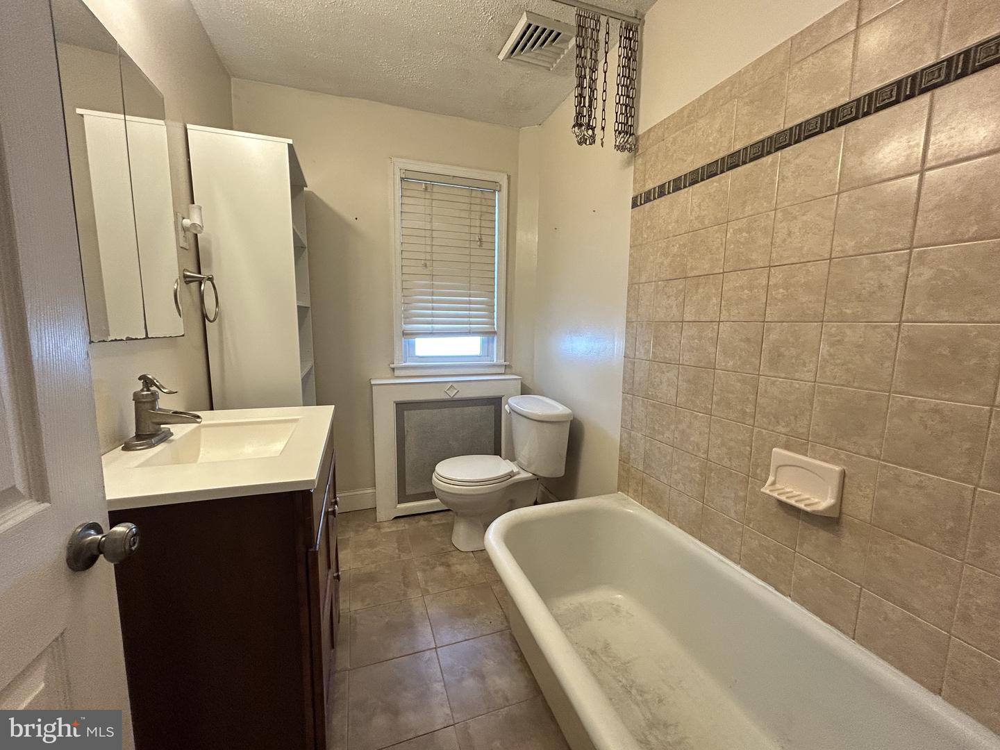 41 Beech Ave Property Photo 25