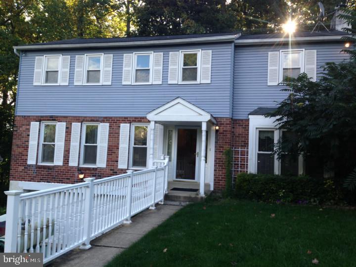 135 Eaton Dr Property Photo 3