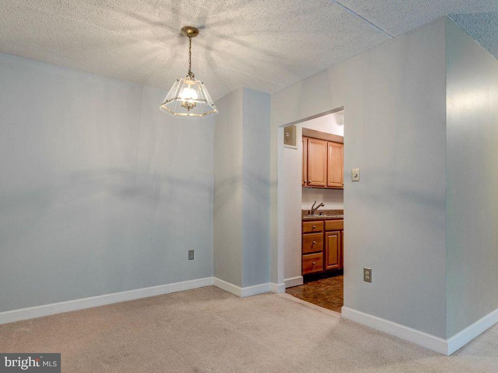 700 Avondale Rd #5j Property Photo 10