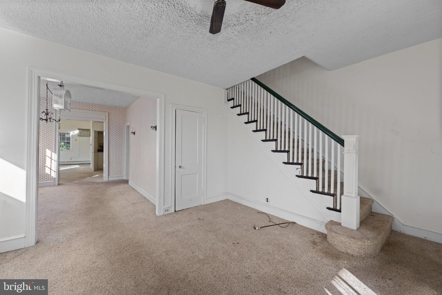 328 Morris Rd Property Photo 6