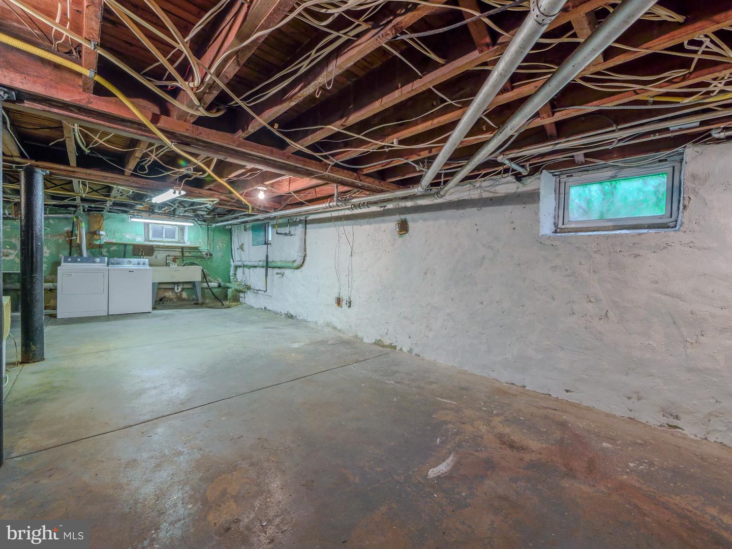 705 Edmonds Ave Property Photo 63