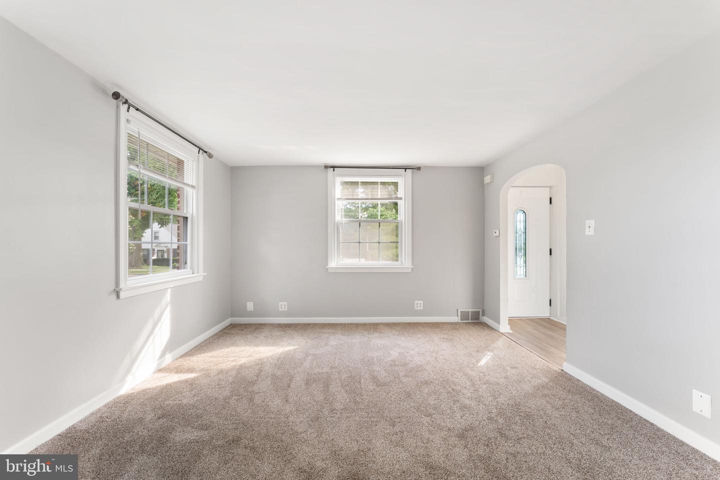 155 Taylor Ave Property Photo 8