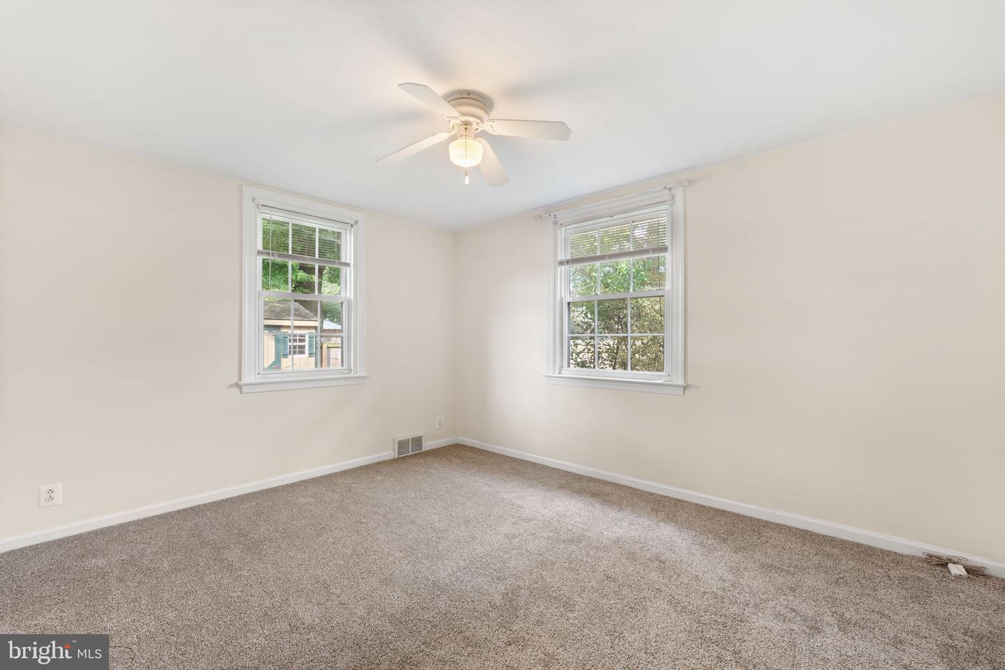 155 Taylor Ave Property Photo 11