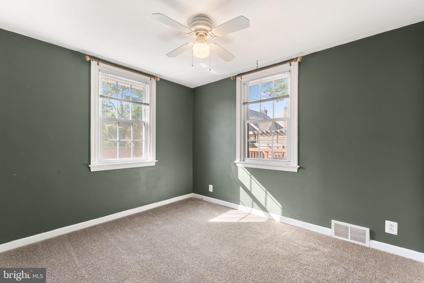 155 Taylor Ave Property Photo 15
