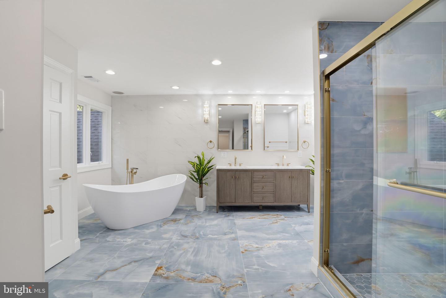 484 King Of Prussia Rd Property Photo 46