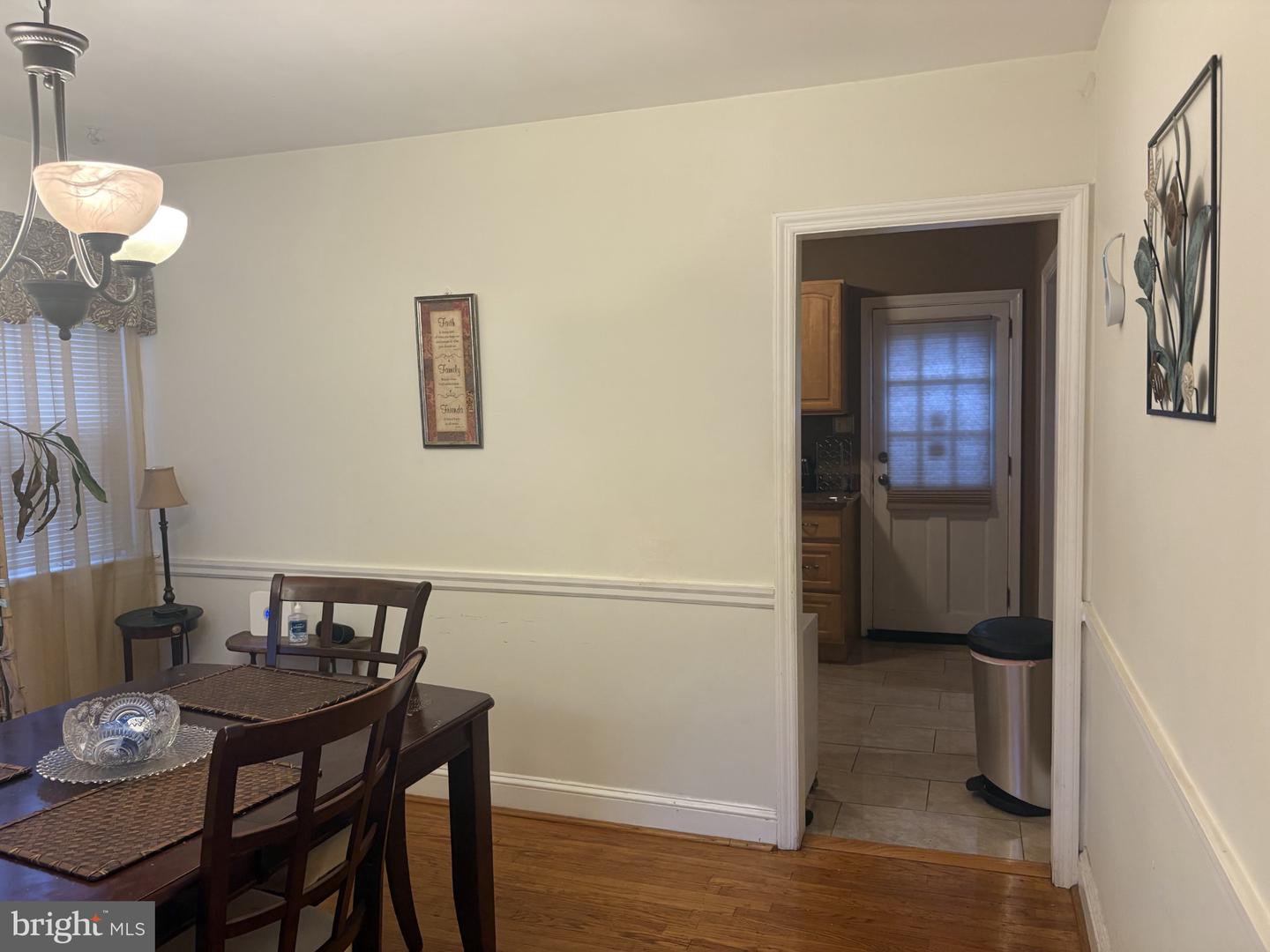 130 Merion Ave Property Photo 9