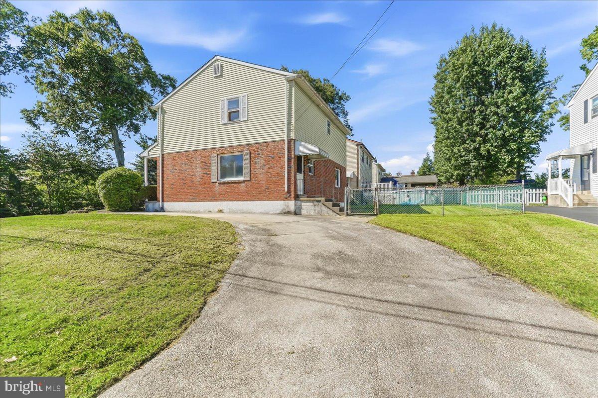 2603 Highland Ter Property Photo 4