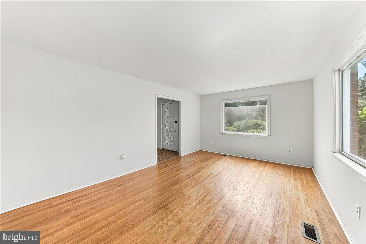 2603 Highland Ter Property Photo 8