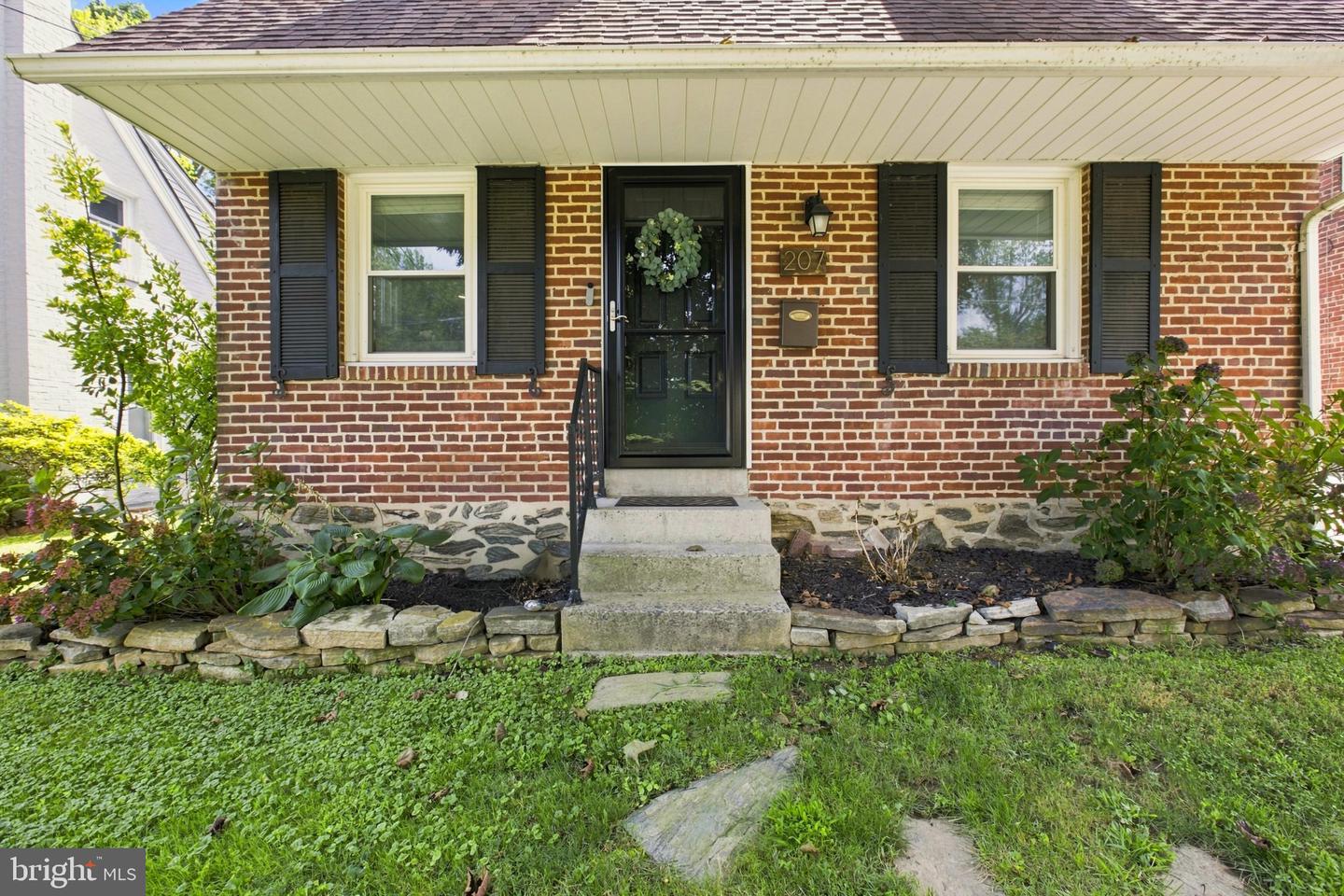 207 Sandy Bank Rd Property Photo 3