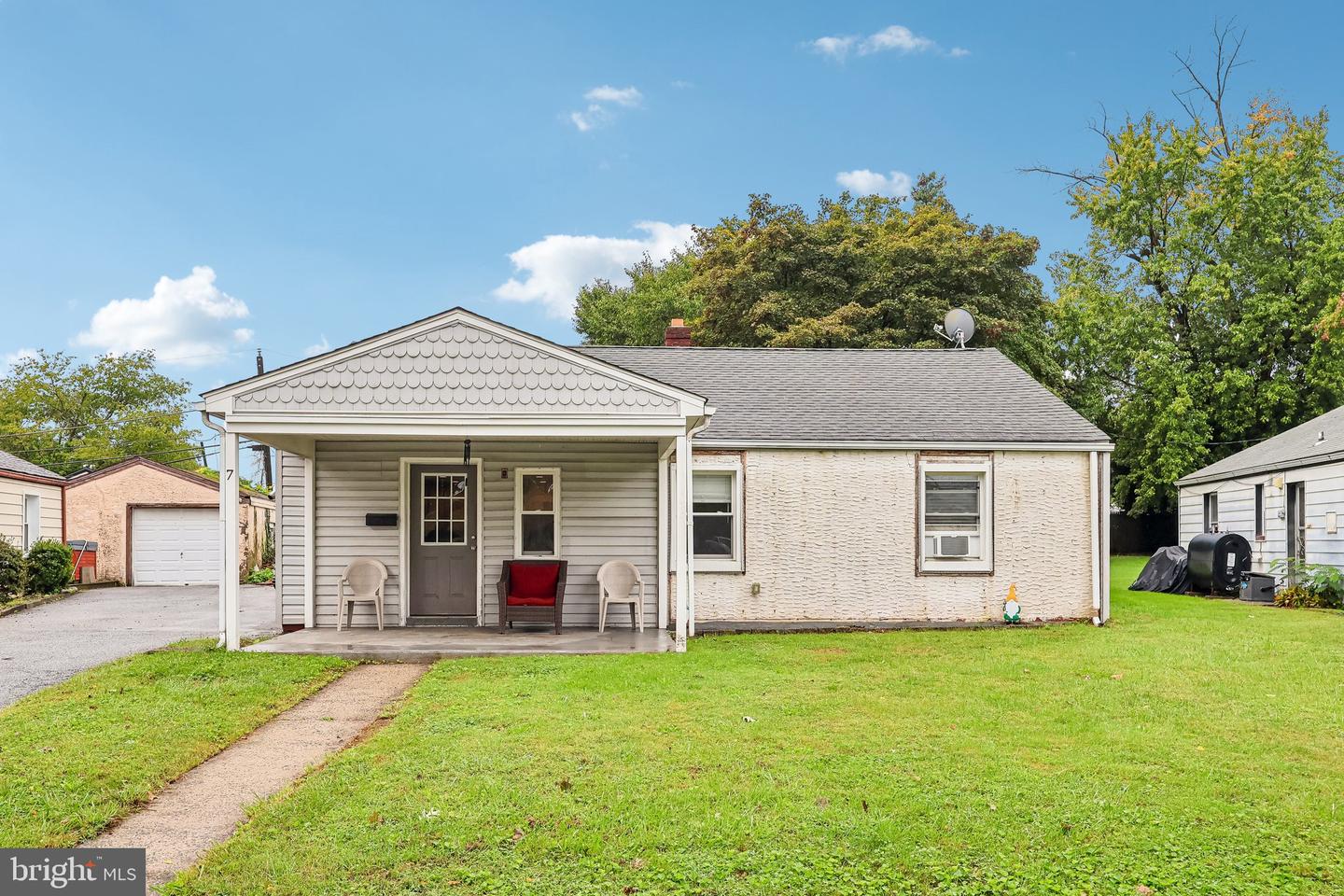 7 Hurford Pl Property Photo 1
