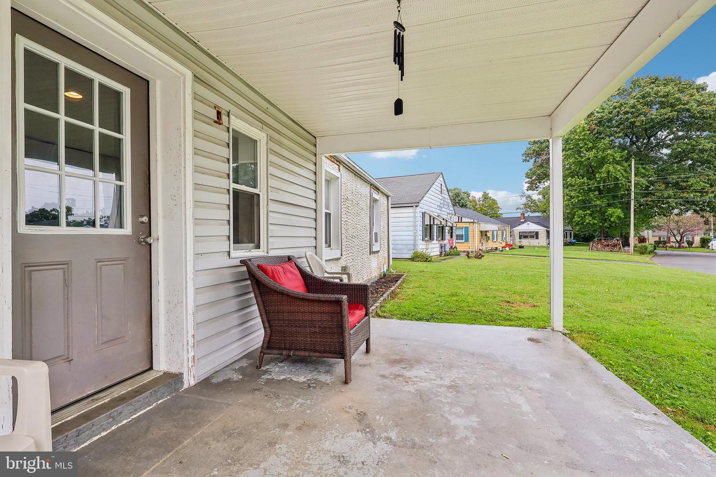 7 Hurford Pl Property Photo 4