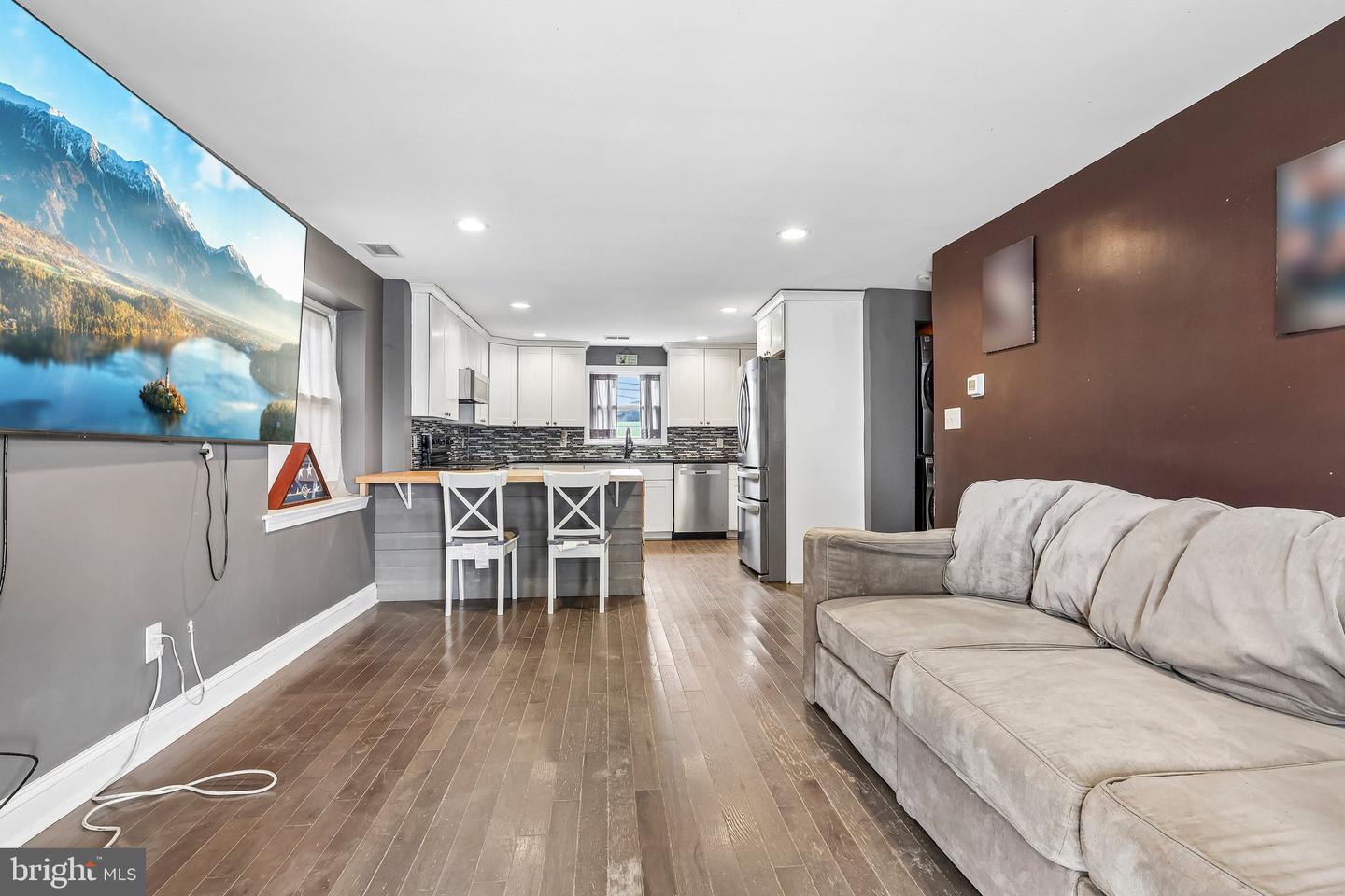 7 Hurford Pl Property Photo 8