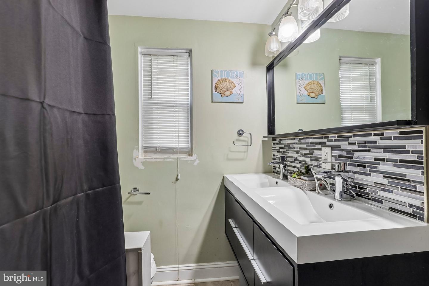 7 Hurford Pl Property Photo 17