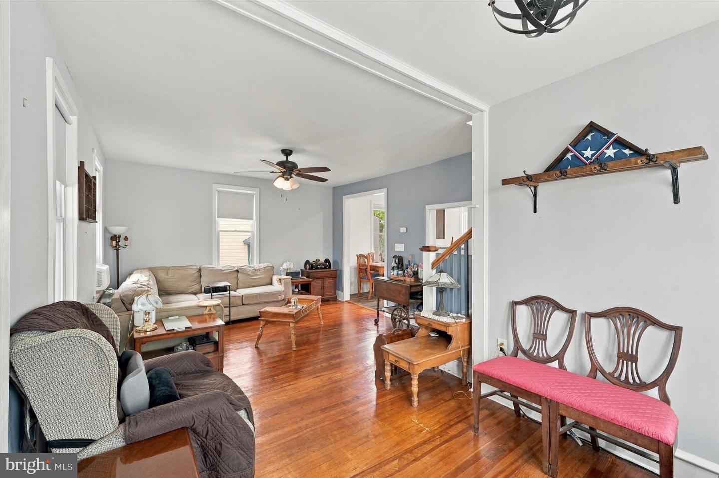 2025 Chestnut St Property Photo 5