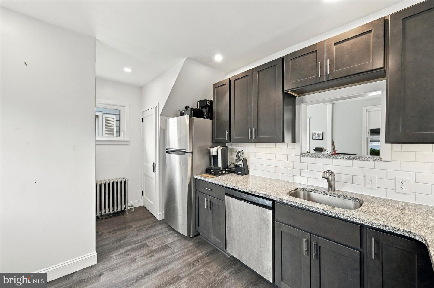 2025 Chestnut St Property Photo 14