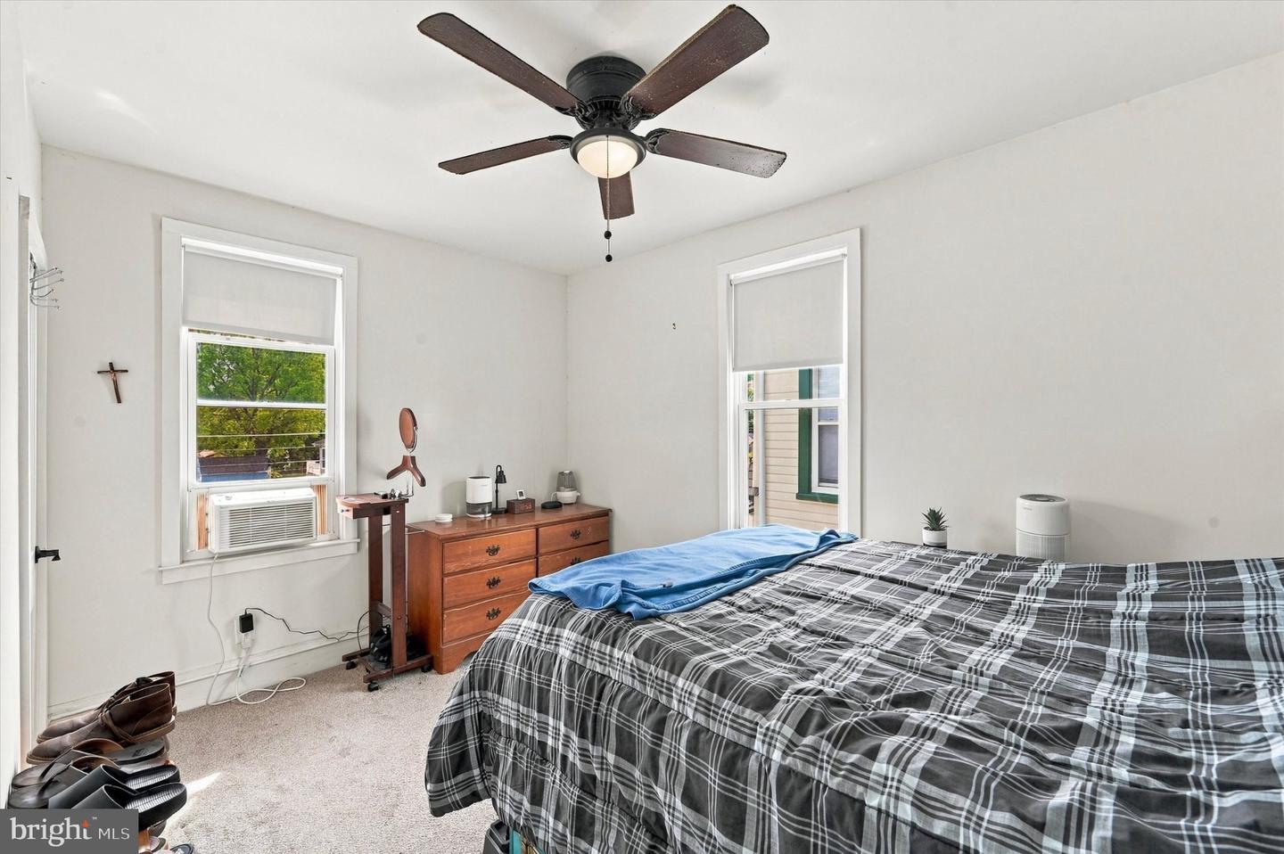 2025 Chestnut St Property Photo 23