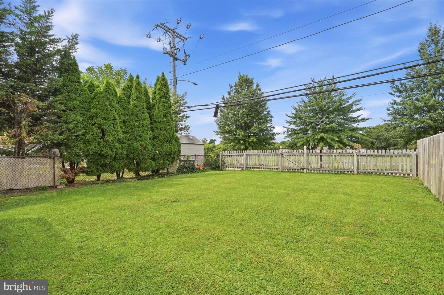 2025 Chestnut St Property Photo 30