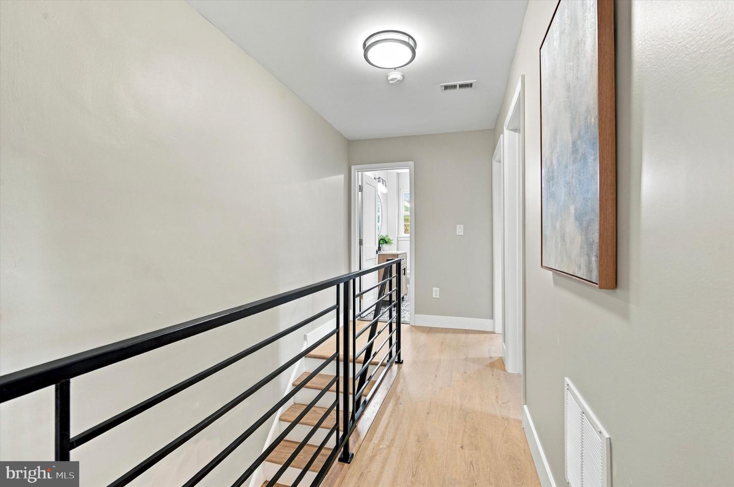 2213 Bryn Mawr Ave Property Photo 12